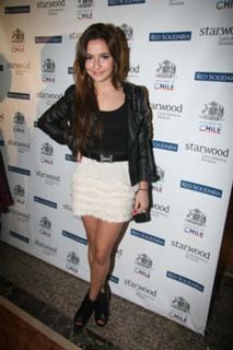 Brenda Asnicar feet photo thumbnail