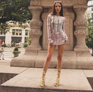 Brenda Asnicar feet photo thumbnail