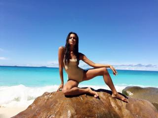 Brenda González feet photo 2
