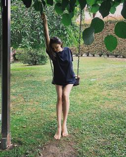 Brenda Lodigiani feet photo thumbnail