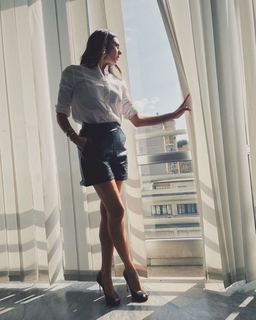 Brenda Lodigiani feet photo thumbnail