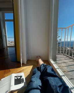 Brenda Lodigiani feet photo thumbnail