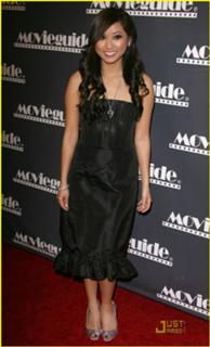 Brenda Song feet photo thumbnail
