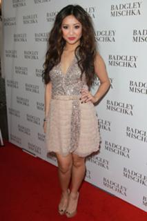 Brenda Song feet photo thumbnail