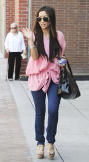 Brenda Song feet photo thumbnail