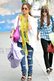 Brenda Song feet photo thumbnail