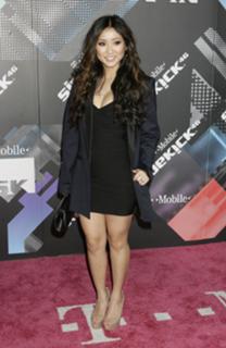 Brenda Song feet photo thumbnail