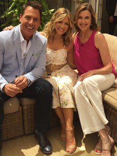 Brenda Strong feet photo thumbnail