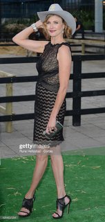 Brenda Strong feet photo thumbnail