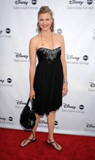 Brenda Strong feet photo thumbnail