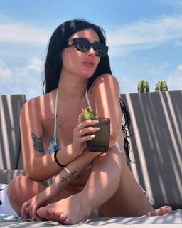 Brenda Zambrano feet photo 11