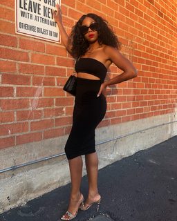 Bresha Webb feet photo 2