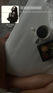 Breskvica feet photo thumbnail