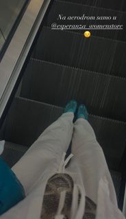 Breskvica feet photo thumbnail