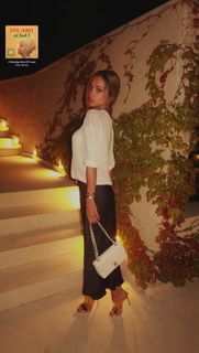 Breskvica feet photo thumbnail