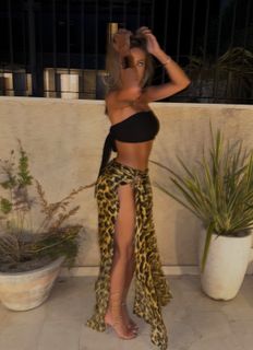 Breskvica feet photo thumbnail