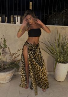 Breskvica feet photo thumbnail