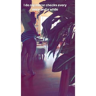 Bria Myles feet photo thumbnail