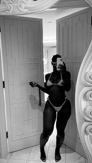 Bria Myles feet photo thumbnail