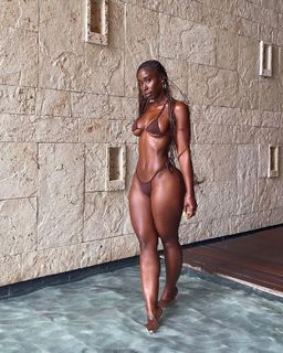 Bria Myles feet photo thumbnail