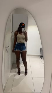Bria Myles feet photo thumbnail