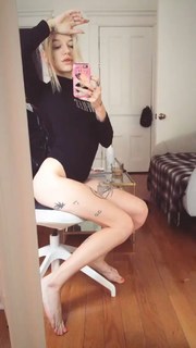 Bria Vinaite feet photo 11