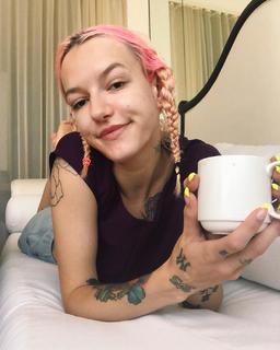Bria Vinaite feet photo 12