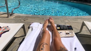 Bria Vinaite feet photo 4
