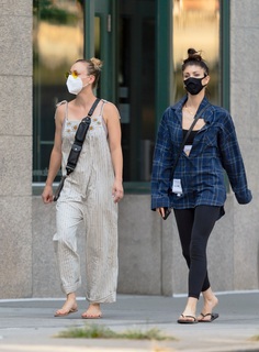 Briana Cuoco feet photo 9