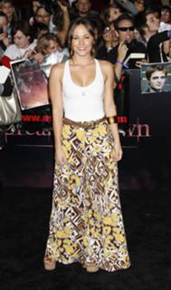 Briana Evigan feet photo thumbnail