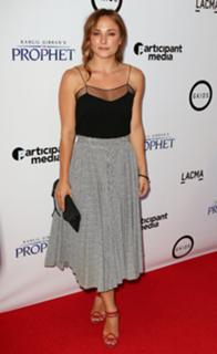 Briana Evigan feet photo thumbnail