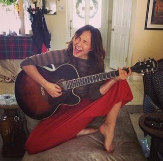 Briana Evigan feet photo thumbnail