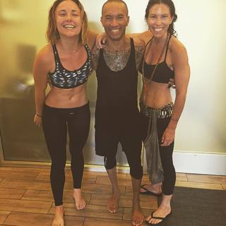 Briana Evigan feet photo thumbnail