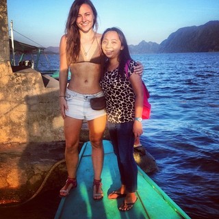 Briana Evigan feet photo thumbnail