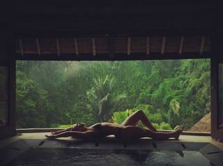 Briana Evigan feet photo thumbnail