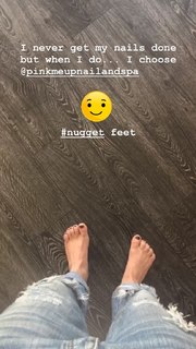 Briana Evigan feet photo thumbnail