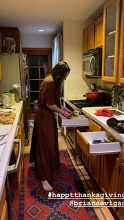 Briana Evigan feet photo thumbnail