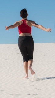 Brianna Hildebrand feet photo thumbnail