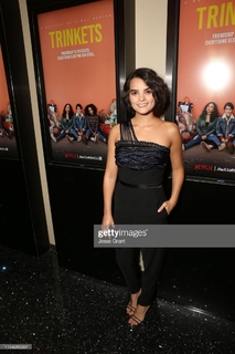 Brianna Hildebrand feet photo thumbnail