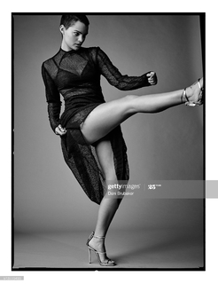 Brianna Hildebrand feet photo thumbnail