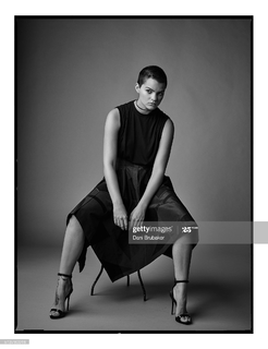 Brianna Hildebrand feet photo thumbnail