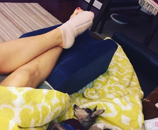 Brianna Keilar feet photo thumbnail