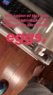 Brianna Keilar feet photo thumbnail