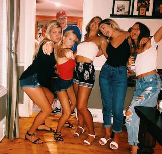 Brianna LaPaglia feet photo 9