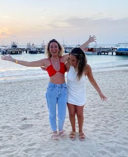 Brianna LaPaglia feet photo 16