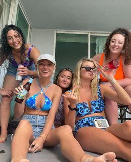 Brianna LaPaglia feet photo 15