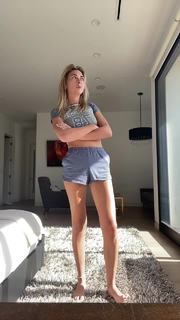 Brianna LaPaglia feet photo 9
