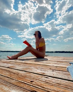 Brianna LaPaglia feet photo 13