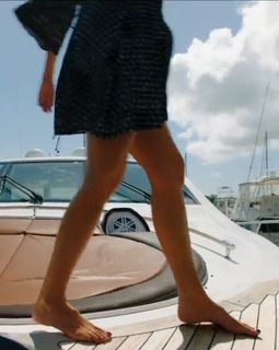 Brianne Davis feet photo 6