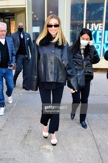 Brianne Howey feet photo thumbnail